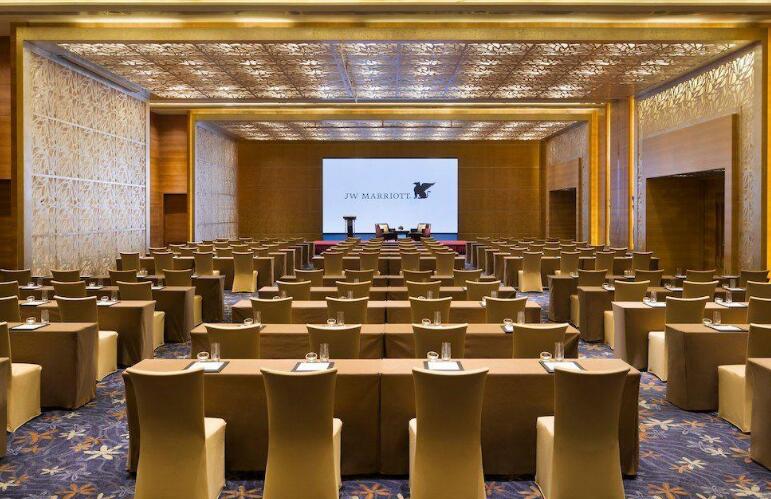 会议活动中，你应该学习速记吗？